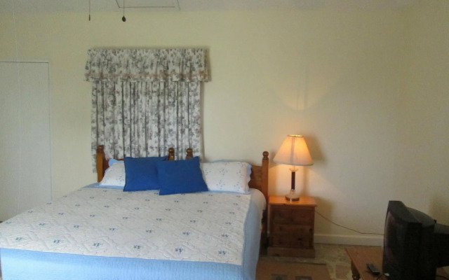 Paradise Inn