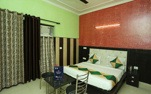 OYO 11556 Om Guest House Residency