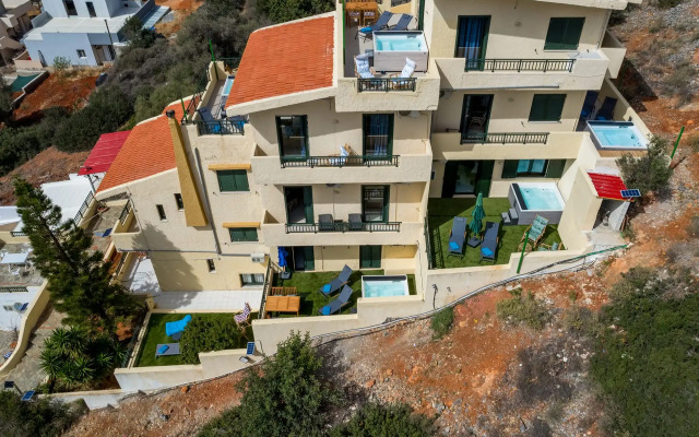 Blue Horizon Apartments
