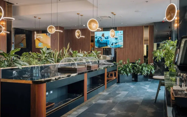 Sky Airport Hotel