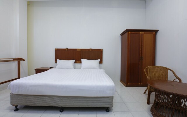 OYO 89931 Aqamar Raxxiz Inn 1