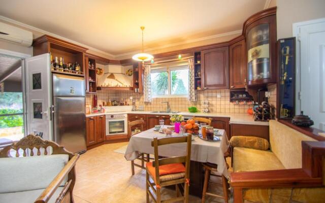 Loukas Farm House