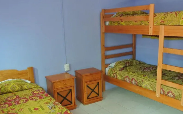 Hostal La Florida - Hostel
