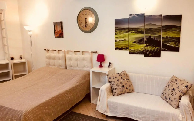La Dolce Vita studio with free private parking