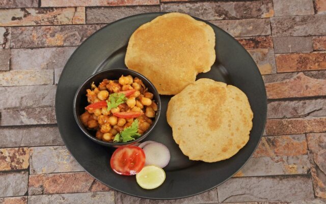 Hotel Rich Inn by OYO Rooms