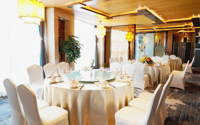 Jin Jiang Royal Palace Hotel