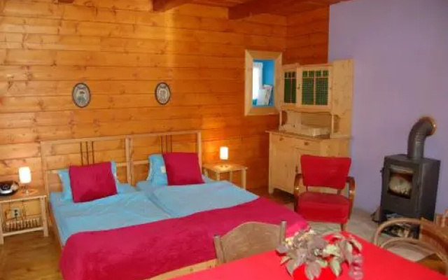 Apartmánová chalupa v Dvore u maliara
