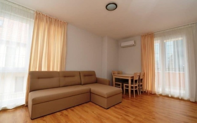 Riviera Garden Apartments