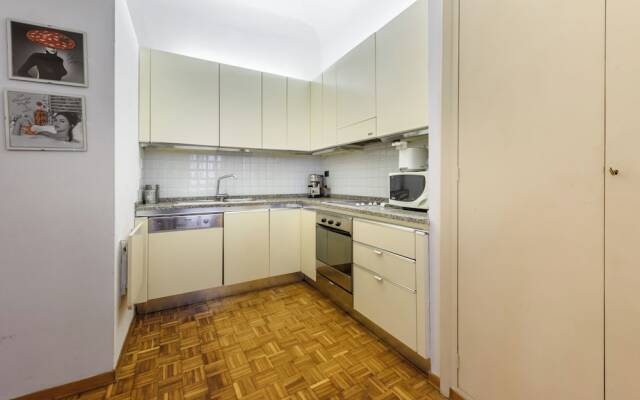 Montebello Place by Mmega