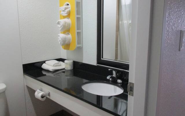 Motel 6 Kerrobert Sk