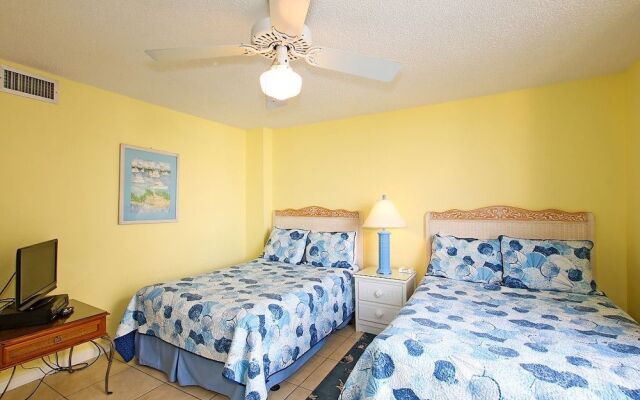 Shoreline 1051 Condo by RedAwning