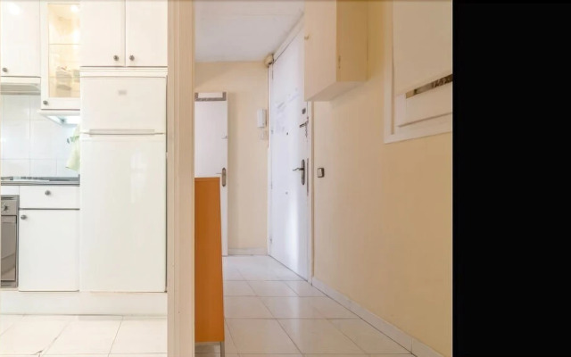 HOMEnFUN Sants with Montjuic views