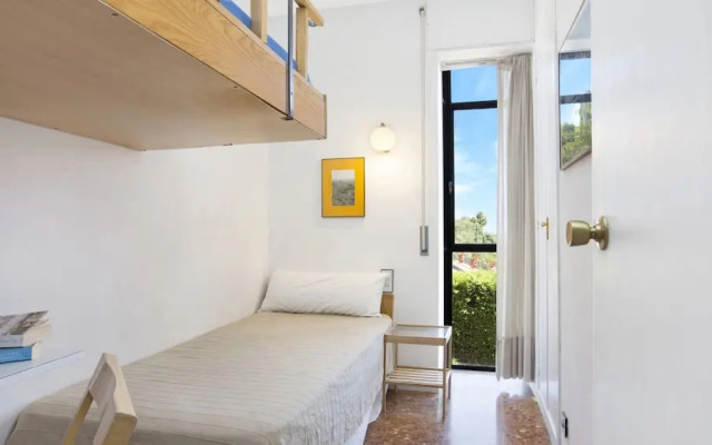 Pineda in Llafranc With 4 Bedrooms and 2 Bathrooms