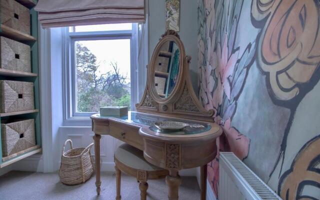 Fabulously Unique 3BD Home Sunderland