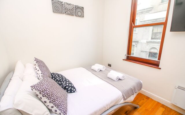 Studio Flat near Liverpool Street