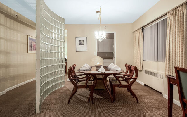 Rosellen Suites At Stanley Park