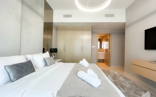 Ultimate Luxury in the Heart of Downtown