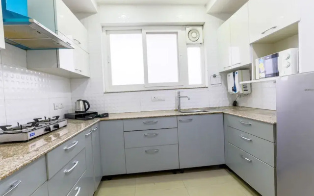 Parfait Street 2bhk Service Apartment Near Fortis