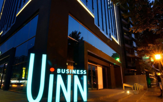 Uinn Business Hotel - Taipei Shilin