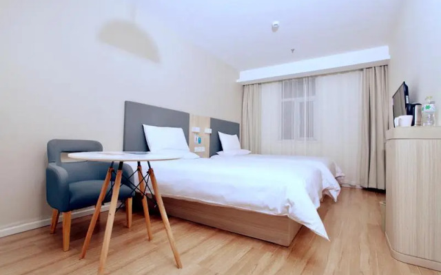 Hanting Hotel (Beijing Dongsi Subway Station)