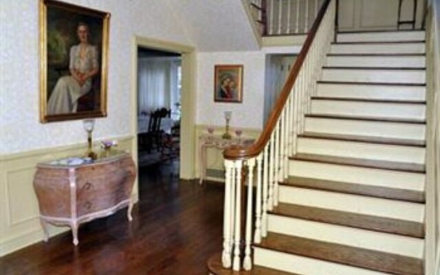 Robertshaw Country House Bed & Breakfast