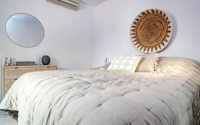 FJ - Private finca, 8 sleep, stunning views