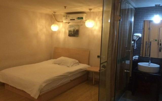 GreenTree Alliance Shanghai Hongqiao Railway Station Exhibition And Convention Center BeiDi Hotel – Guest Rooms – Shanghai