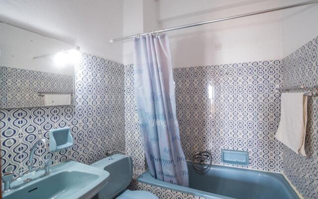 Ananias Hotel