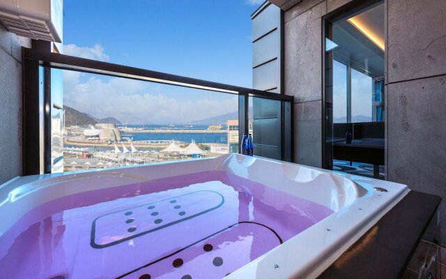 Yeosu Paradise Spa Pension