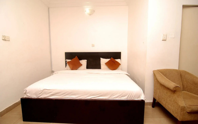 Silverland Hotel and Suites