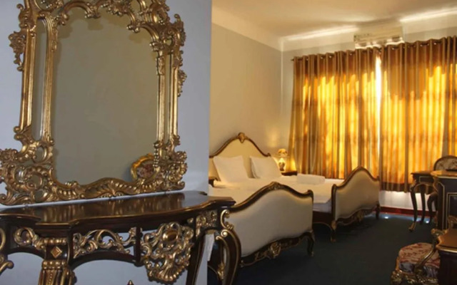 Phoenix Hotel