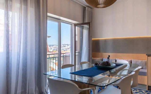 Lovelystay - Sunshine Residence in the Heart of Graça