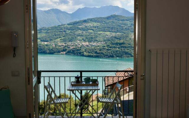 Italian Vacation Homes - La Petite Maison du Lac