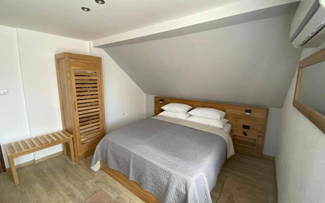 Rada Guest House