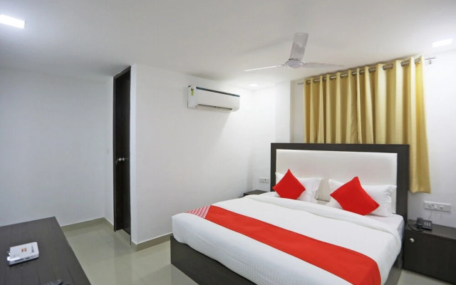 Gour White House by OYO Rooms