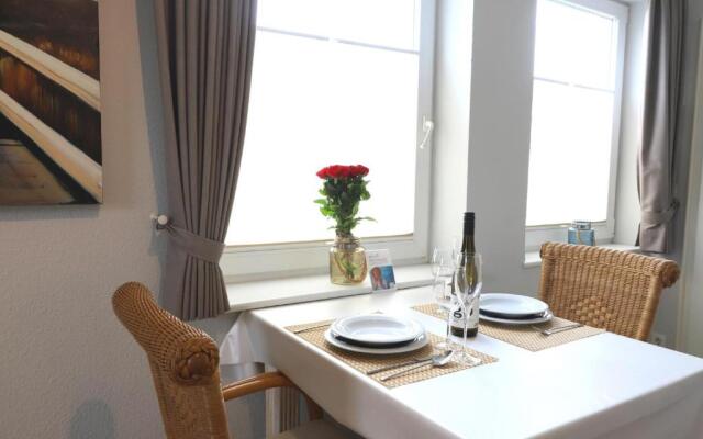 Andreas-Nielsen-Str. 12, W1