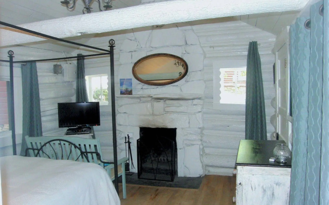 The Pines Cottages