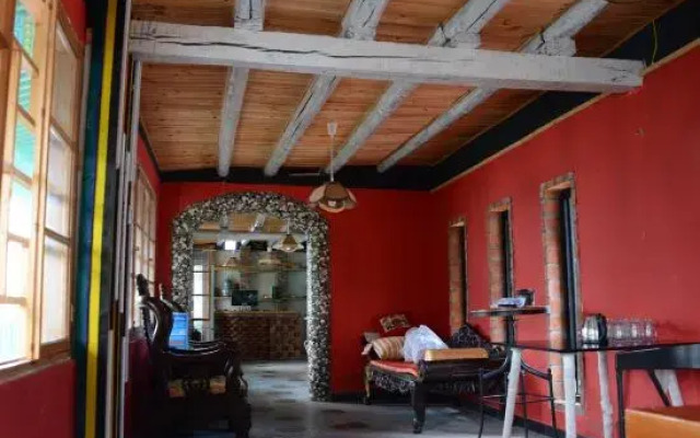Baiyangdian Water Town Inn