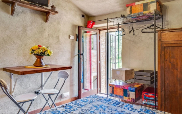 Cosy Apartment in Perugia - Tavernacce with Swimming Pool