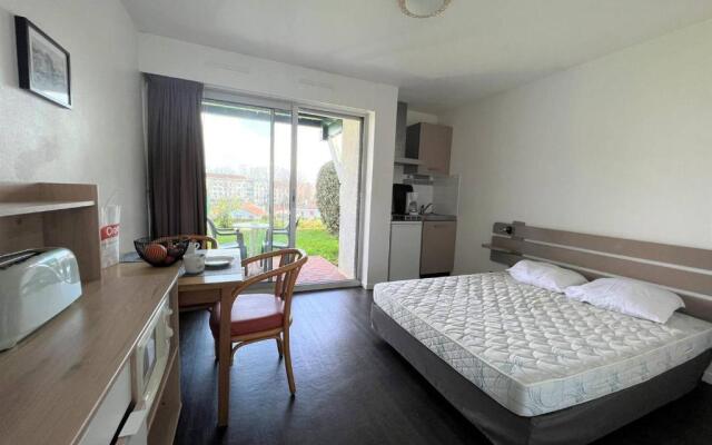 Appartement Cambo-les-Bains, 1 pièce, 2 personnes - FR-1-495-100