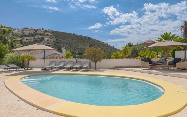 Tranquil Holiday Home in Moraira With Private Pool