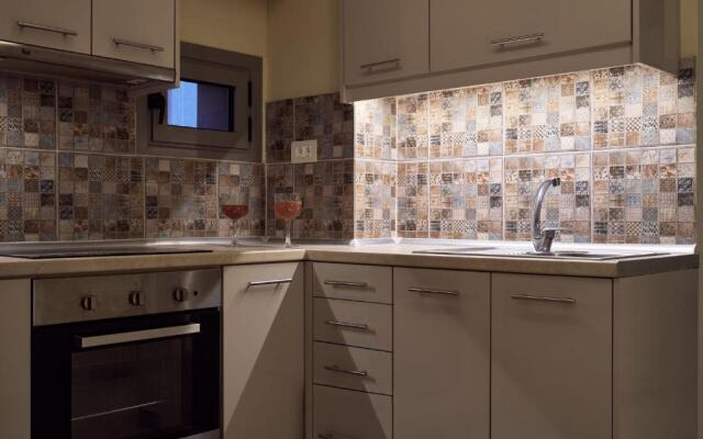 Laura Suites