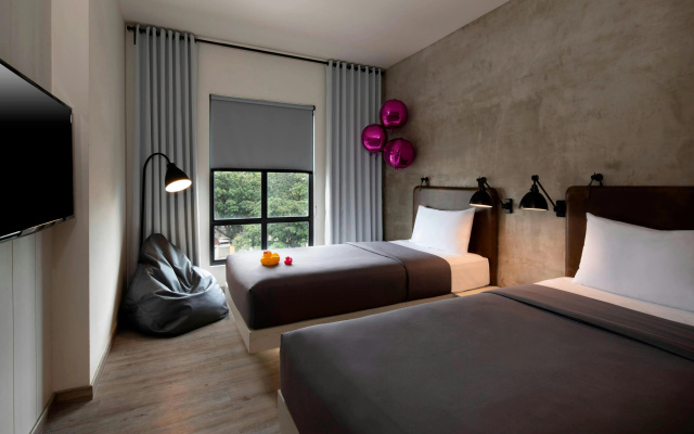 Moxy Bandung – Guest Rooms – Bandung