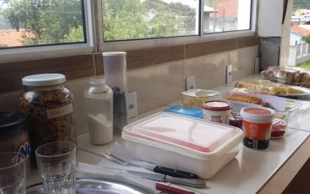 POUSADA E HOSTEL da MARLI no MUQUEM FLORIANOPOLIS
