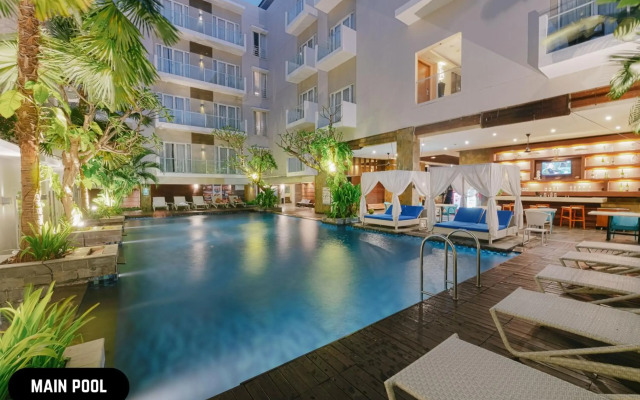 Grand Ixora Kuta Resort