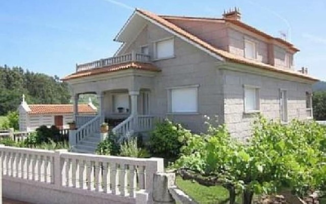 Ribadumia 100174 5 Bedroom Holiday home By Mo Rentals