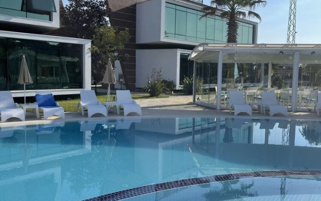 Bodega Otel