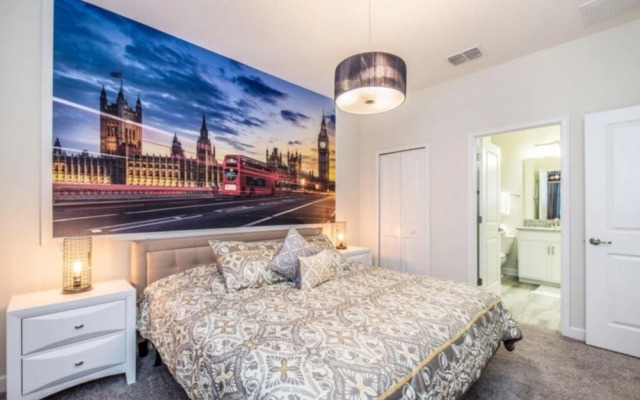 9040sd - 8 Bedroom Villa by Redawning