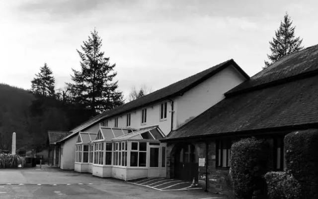 Waterloo Hotel Lodge