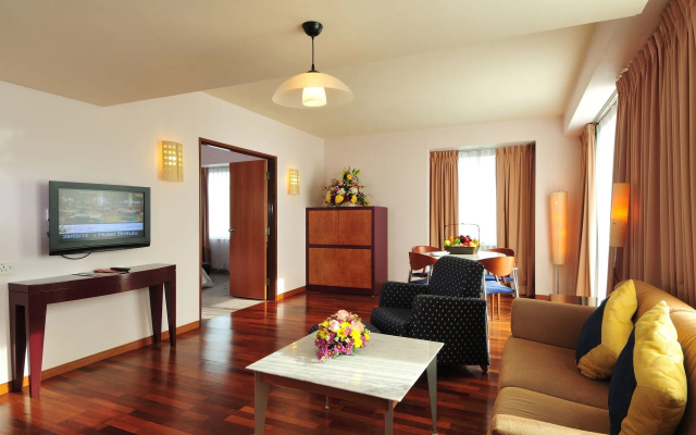 Parkcity Everly Hotel